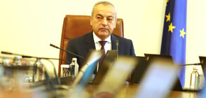 Донев: МС няма задължения да описва параметрите на параваните за вота
