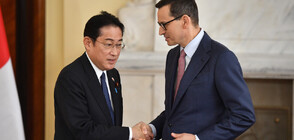 Японският премиер Фумио Кишида пристигна в Полша