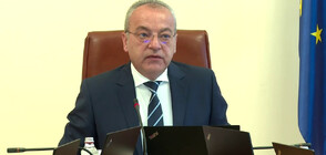 Гълъб Донев представя отчет за работата на служебния кабинет