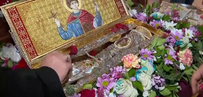 Чудотворната десница на Св. Георги е изложена за поклонение в Лозен