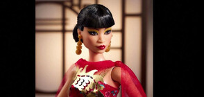 Увековечиха с кукла Барби първата китайско-американска кинозвезда (ВИДЕО)