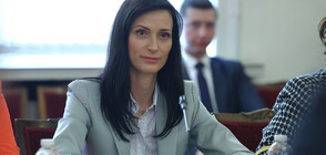 Мария Габриел сяда на масата за преговори с ДПС, БСП и ИТН