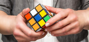 БЪРЗИНА: Американец подобри рекорда за скоростно нареждане на Рубик кубче (ВИДЕО)