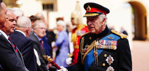 Шотландия отбеляза коронацията на крал Чарлз с тържествена процесия, полети и благодарствен молебен