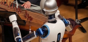 За пръв път: Робот дирижира оркестър в Южна Корея