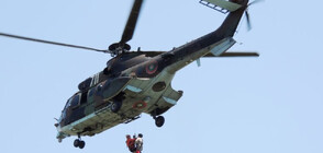 Планински спасители и военен хеликоптер спасиха бременна жена в Пирин