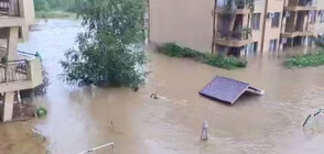 Собственик на наводнена каравана на "Арапя": Водата от приливната вълна стигаше до над кръста