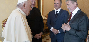 Папата към Силвестър Сталоун: Израснахме с филмите ви. Актьорът: Искате ли да се боксираме (ВИДЕО)