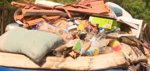Тонове боклуци след потопа край Царево, хората се опасяват от плъзване на зарази