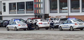 СЛЕД ГОНКА: Джип с мигранти блъсна полицейски автомобил в Казанлък