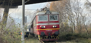 Локомотив на влак се запали на гара „Тулово” (ВИДЕО)