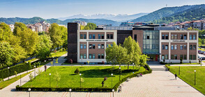 Американският университет зае две първи места в рейтинга на българските висши учебни заведения