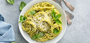 Коя е оригиналната рецепта на паста Карбонара (ВИДЕО)