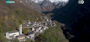 Разходка високо в Алпите: Селото, до което се стига само след изкачване на 2600 стъпала (ВИДЕО)