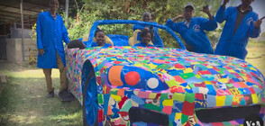 В Кения изработват мебели и скулптури от ... джапанки (ВИДЕО)