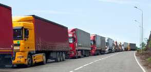 Спряха движението за товарни автомобили на граничния пункт "Калотина"