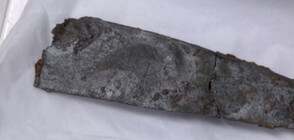 Откриха най-древната позната руническа азбука върху острие на 2000 г. (ВИДЕО)