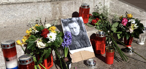Москва разпореди идентифициране на всички, които полагат цветя в памет на Навални