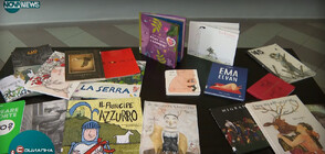 Изложбата "Тихи книги" показва книги без текст