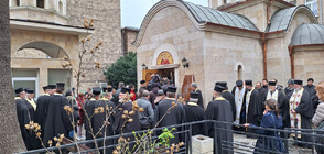 Тленните останки на патриарха пристигнаха в храм „Света Марина” в София (ВИДЕО+СНИМКИ)