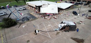 Разрушения след преминаване на торнадо в Тексас (ВИДЕО)