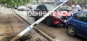 От първо лице: Защо кран събори стълб върху кола в София