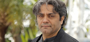 Иранският режисьор Мохамад Расулоф каза, че е избягал пеша от родината си