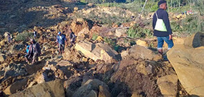 Стотици затрупани от свлачищата в Папуа Нова Гвинея няма да бъдат извадени