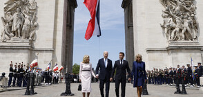 Макрон посрещна Байдън на Триумфалната арка в Париж