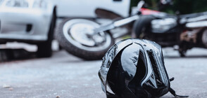 Мотоциклетист катастрофира и изхвърча в канавка край Омуртаг