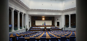 ОФИЦИАЛНО: По колко депутатски банки ще имат седемте партии в новия парламент