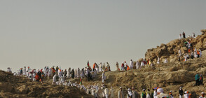 Над 1000 загинали поклонници на път към Мека
