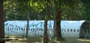 Кой е мъжът, който откри екстремен парк в Царево и трансформира автобус в сърф кемп