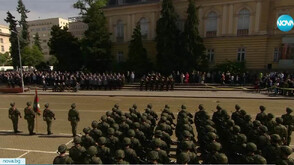 Спорове и критики в Народното събрание за изтребителя и военния парад (ОБЗОР)
