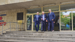 Здравният министър: Медицинската сестра ще бъде защитена професия