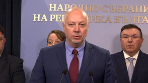 Желязков и шефът на БНБ подкрепиха въвеждането на еврото от 1 януари 2026 г.