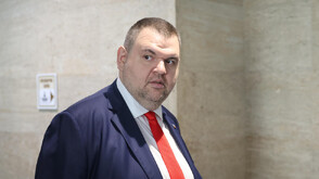 Пеевски: Правителството трябва да изкара пълен мандат, за да изведем България от щетите на служебните кабинети