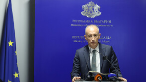 Образователният министър: Предложих обявяването на неучебни дни да не става еднолично от кмета