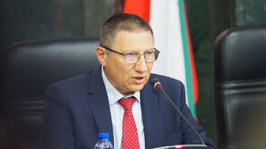 Сарафов събра прокурори и полицаи заради „локалите”