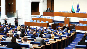 Скандал в парламента: "ДПС-Ново начало" поиска имунитетите на депутати от "Възраждане"