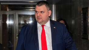 Пеевски подаде сигнал в Прокуратурата заради заплахи от Костадинов