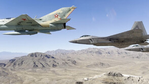 Уникални кадри: Американски F-22 летяха със съветски МиГ-ове в памет на „Червените орли“