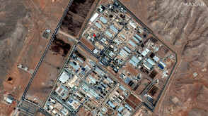Израелски удар е поразил иранска военна база