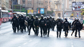 Протестиращи блокираха 10 места в Белград, полицията им написа актове