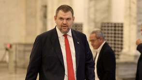 Пеевски ще сигнализира Инспектората към ВСС заради решението на съда за мярката на обвинения за катастрофата в Разград