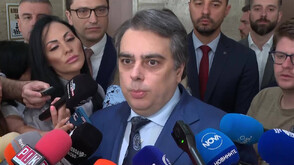 Асен Василев: Фирмата, подала сигнала срещу Коцев, се е хвалила колко добре работи с ГЕРБ и Борисов
