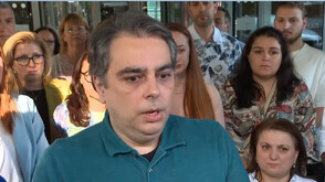 "Продължаваме Промяната" ще предложи три теми за вот на недоверие на ДБ