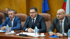 Закупуват 13 400 бодикамери за полицаите