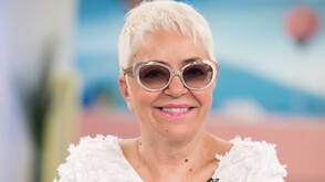 „На кафе“ с Памела Андерсън, Параскева Джукелова, Ева Тепавичарова и Жана Рашева