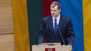 Кабинетът на Литва падна, след като премиерът обяви, че подава оставка